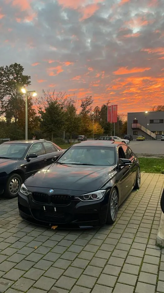 BMW F30