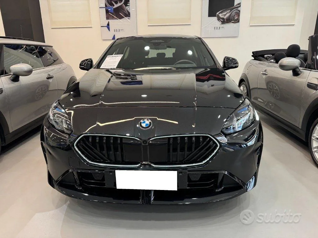BMW 118D 2025 photo 4