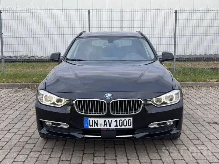 BMW 320 2013 photo 2