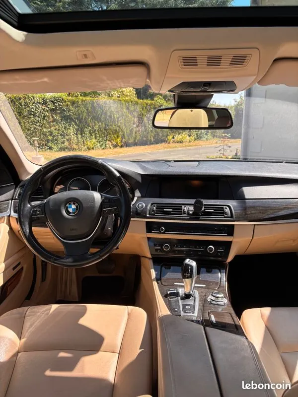 BMW 5 Series 2012 photo 3