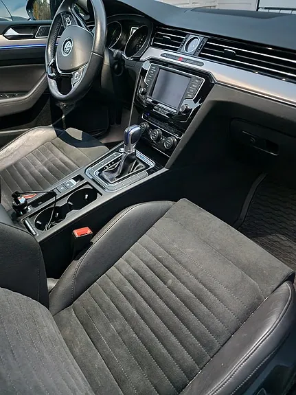 Volkswagen Passat 2016 photo 2