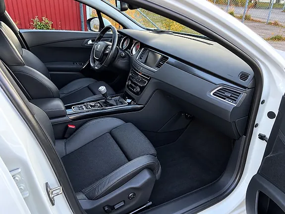 Peugeot 508 2015 photo 5