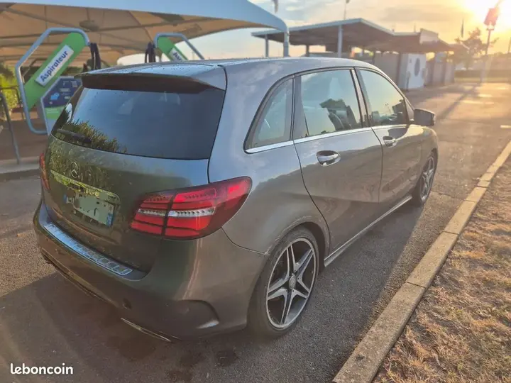 Mercedes-Benz B-Class 2013 photo 2