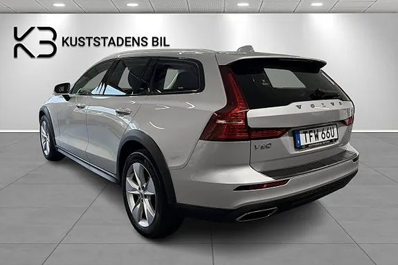 Volvo V60 Cross Country 2021 photo 5