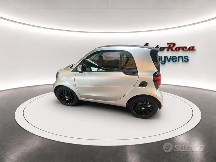 Smart Fortwo 2019 photo 4