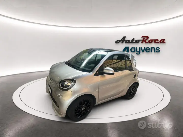 Smart Fortwo 2019 photo 3