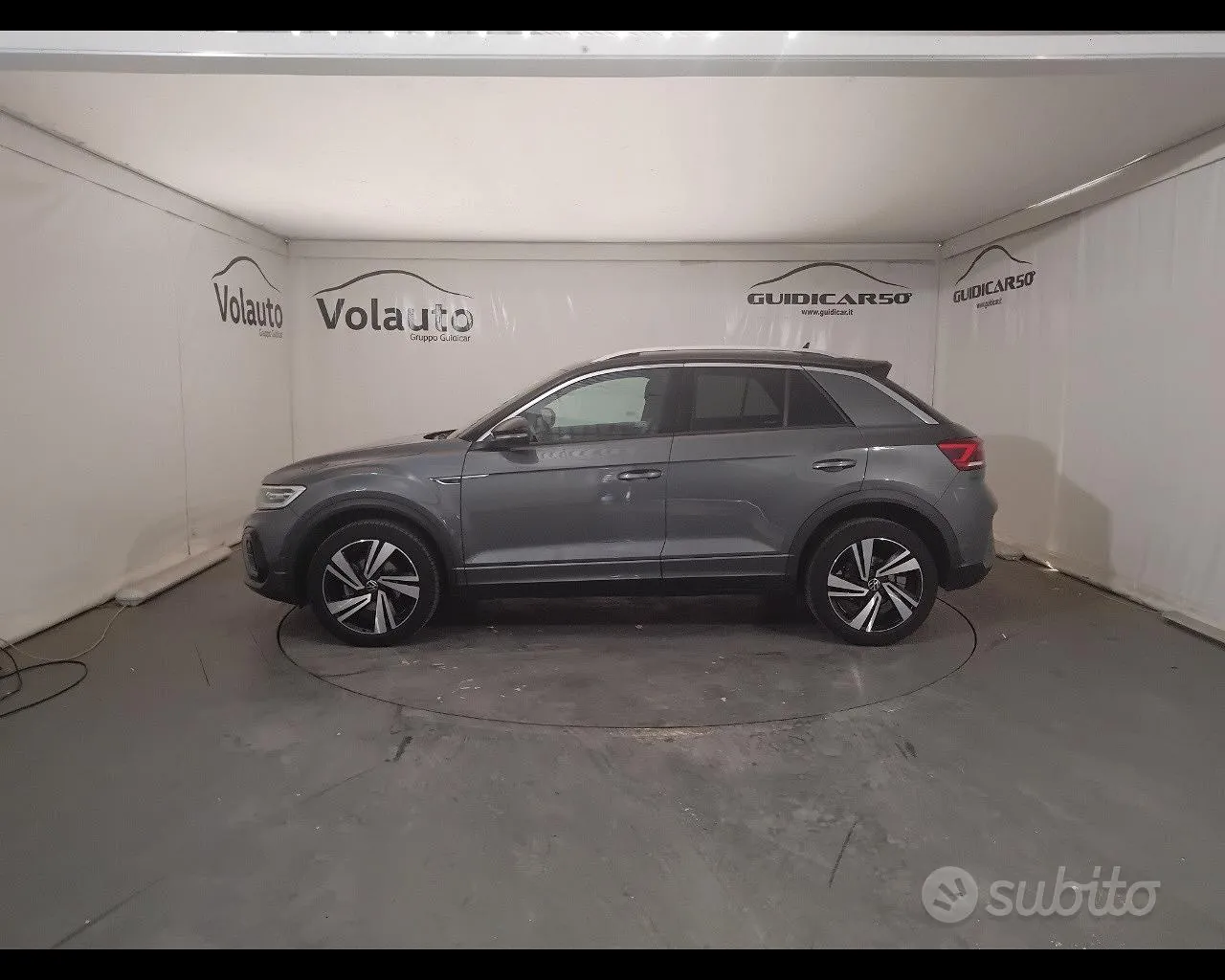 Volkswagen T-Roc 2023 photo 3