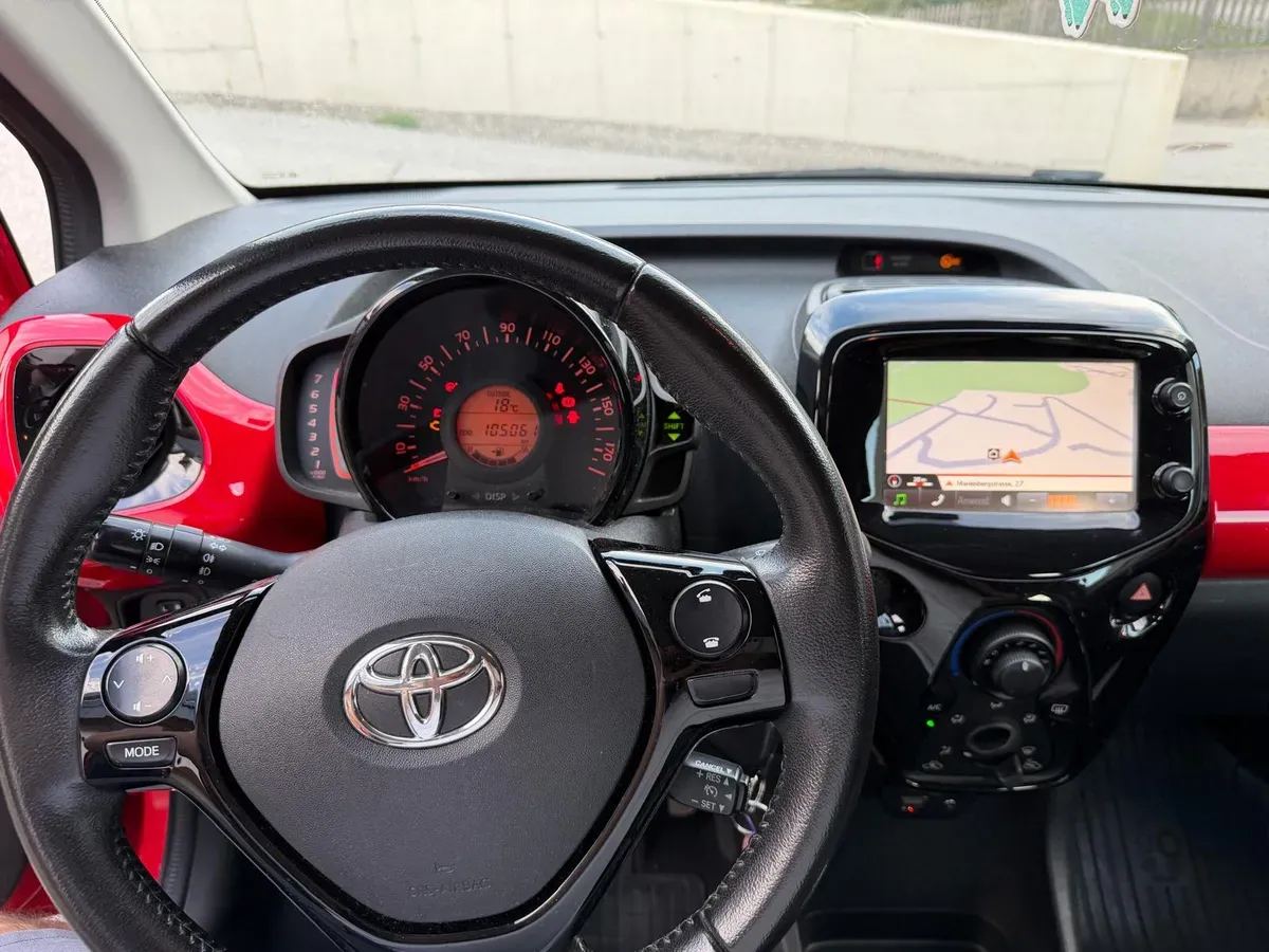 Toyota Aygo 2015 photo 2