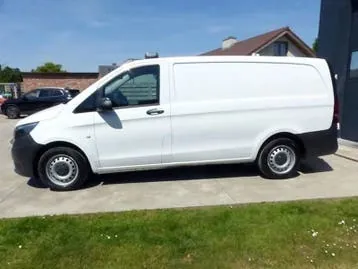 Mercedes-Benz Vito 2023 photo 2