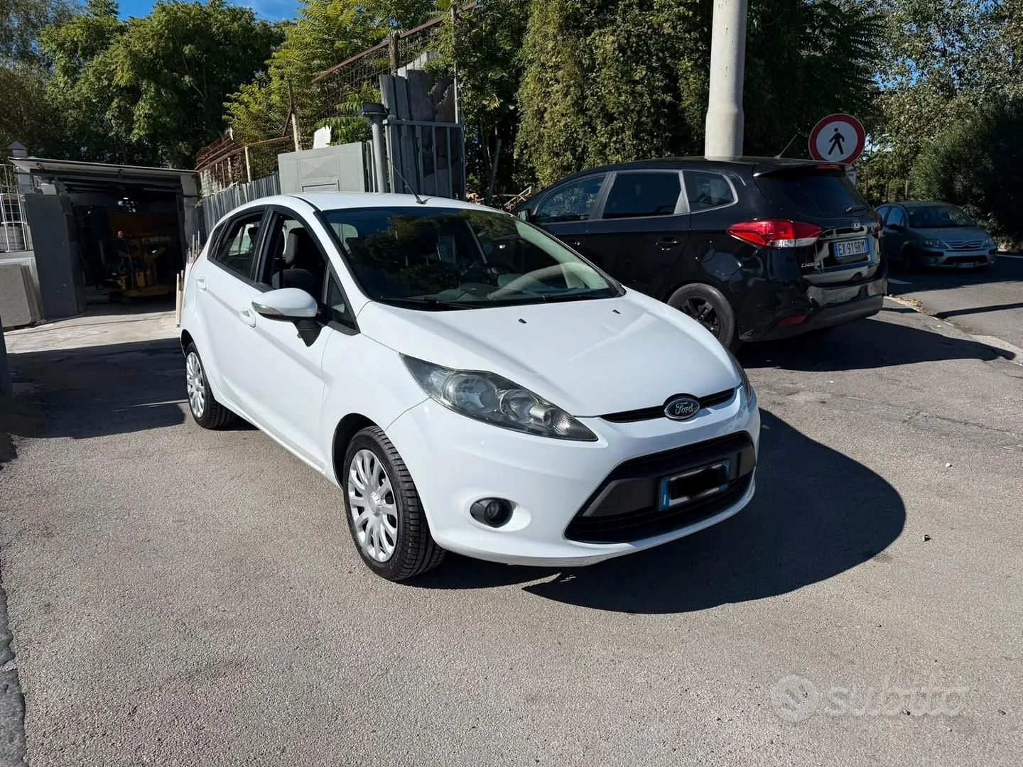 Ford Fiesta 2011 photo 3