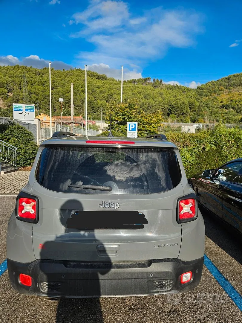 Jeep Renegade 2022 photo 2
