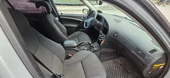 Saab 9-5 2010 photo 4