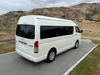 Toyota Hiace 2025 photo 5