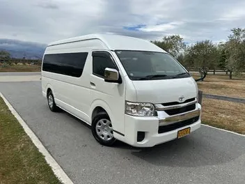 Toyota Hiace 2025 photo 2