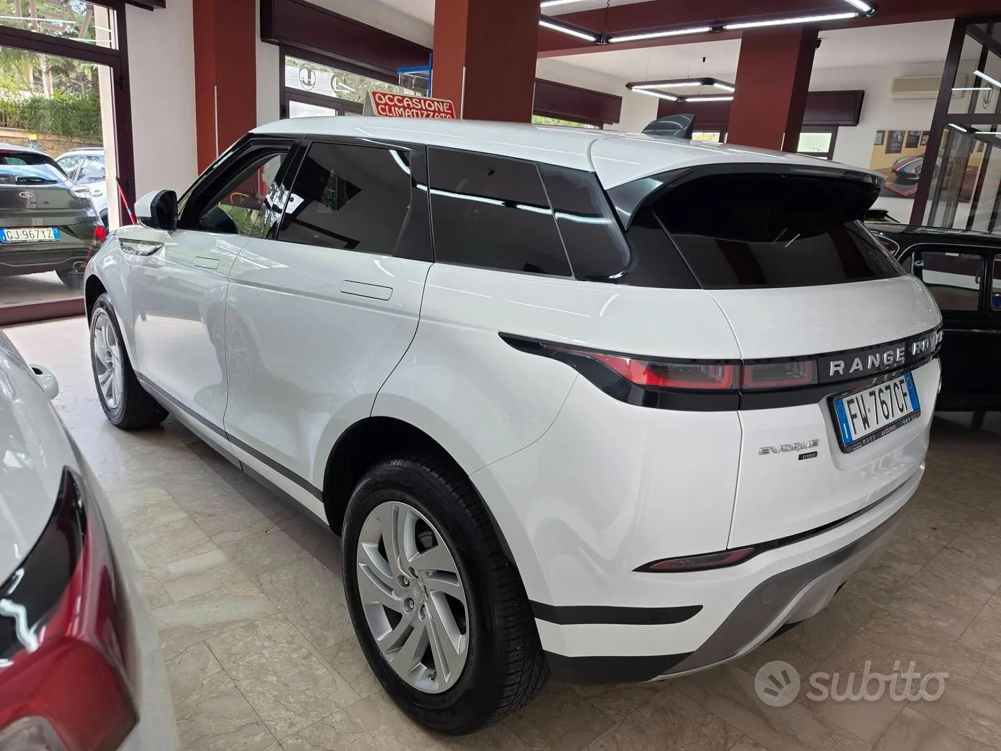 Land Rover Range Rover Evoque 2020 photo 4