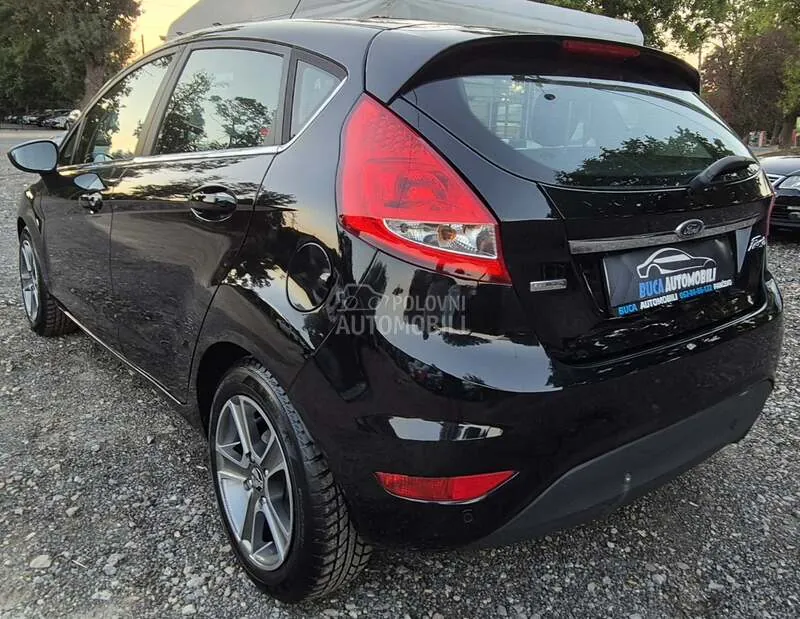 Ford Fiesta 2012 photo 4