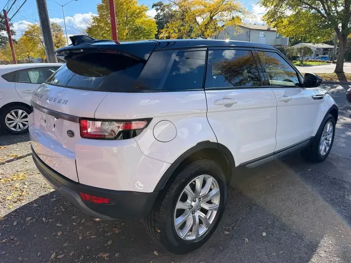 Land Rover Evoque 2017 photo 4