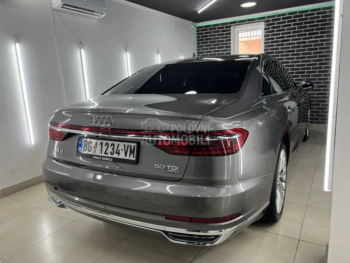 Audi A8 2018 photo 2