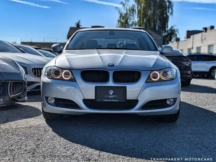 BMW 3 Series 2011 photo 3