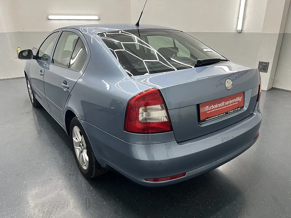 Skoda Octavia 2009 photo 3