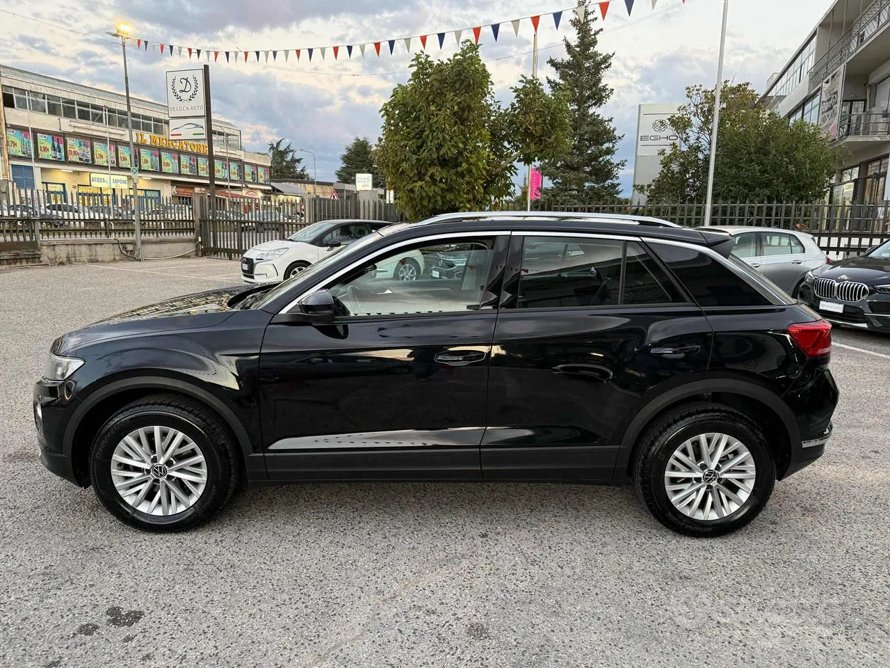 Volkswagen T-Roc 2021 photo 4