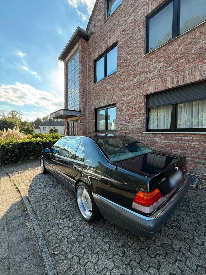 Mercedes-Benz S600