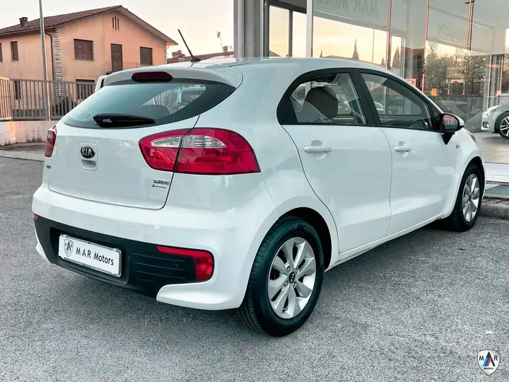 Kia Rio 2016 photo 5