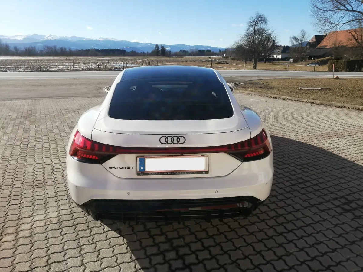 Audi E-Tron Gt 2022 photo 2
