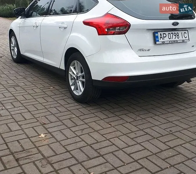 Ford Focus 2018 photo 3