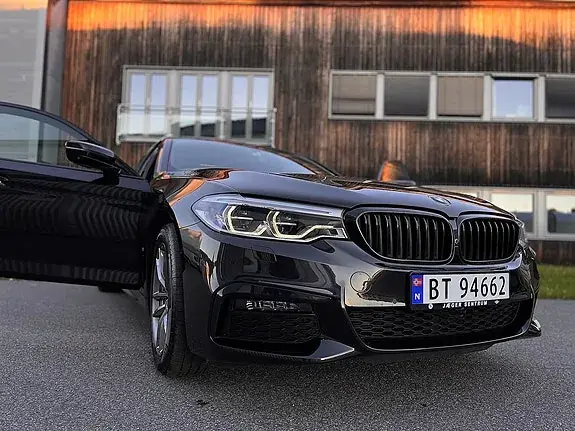 BMW 530E