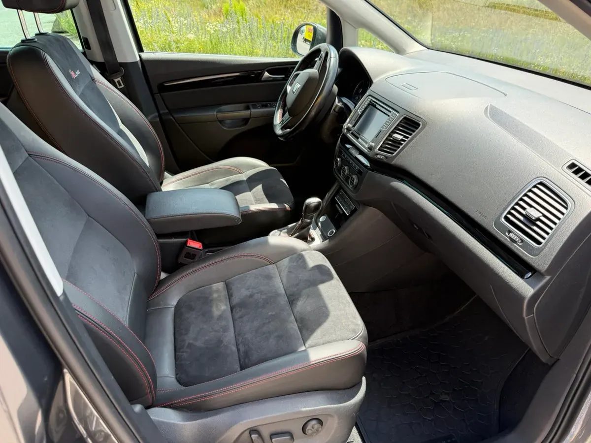 Seat Alhambra 2017 photo 2