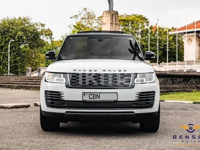 Land Rover Range Rover 2023 photo 2