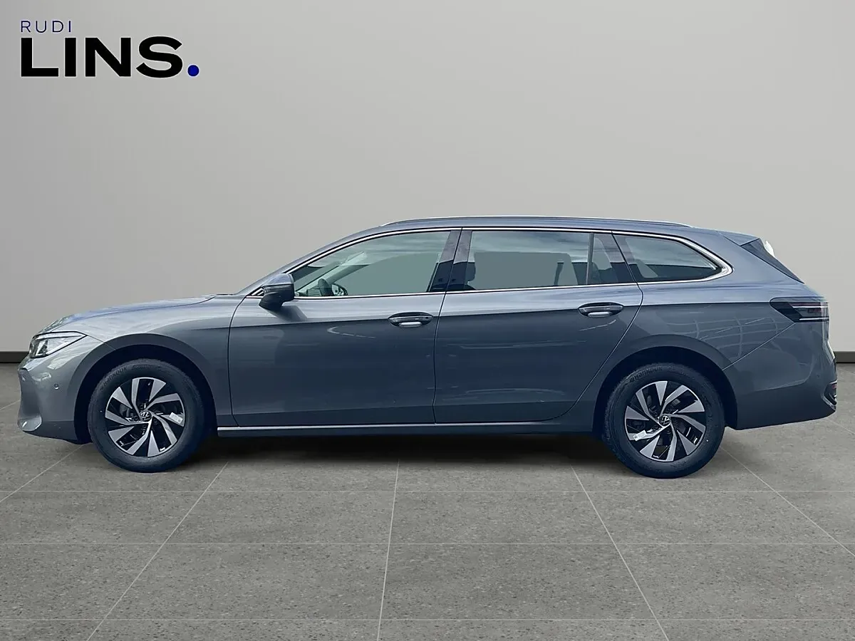 Volkswagen Passat 2025 photo 2