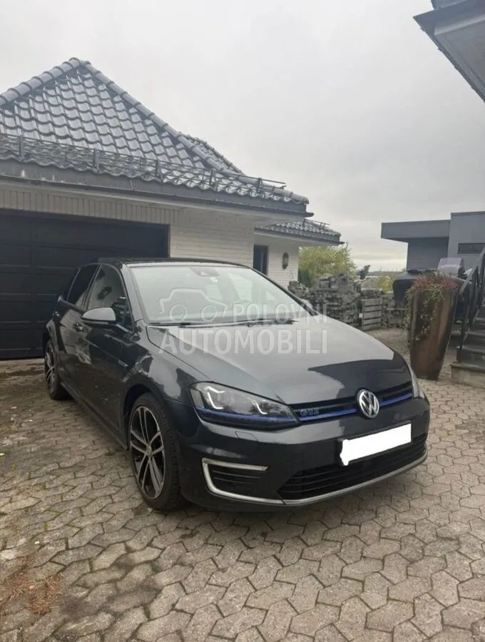 Volkswagen Golf 2015 photo 2