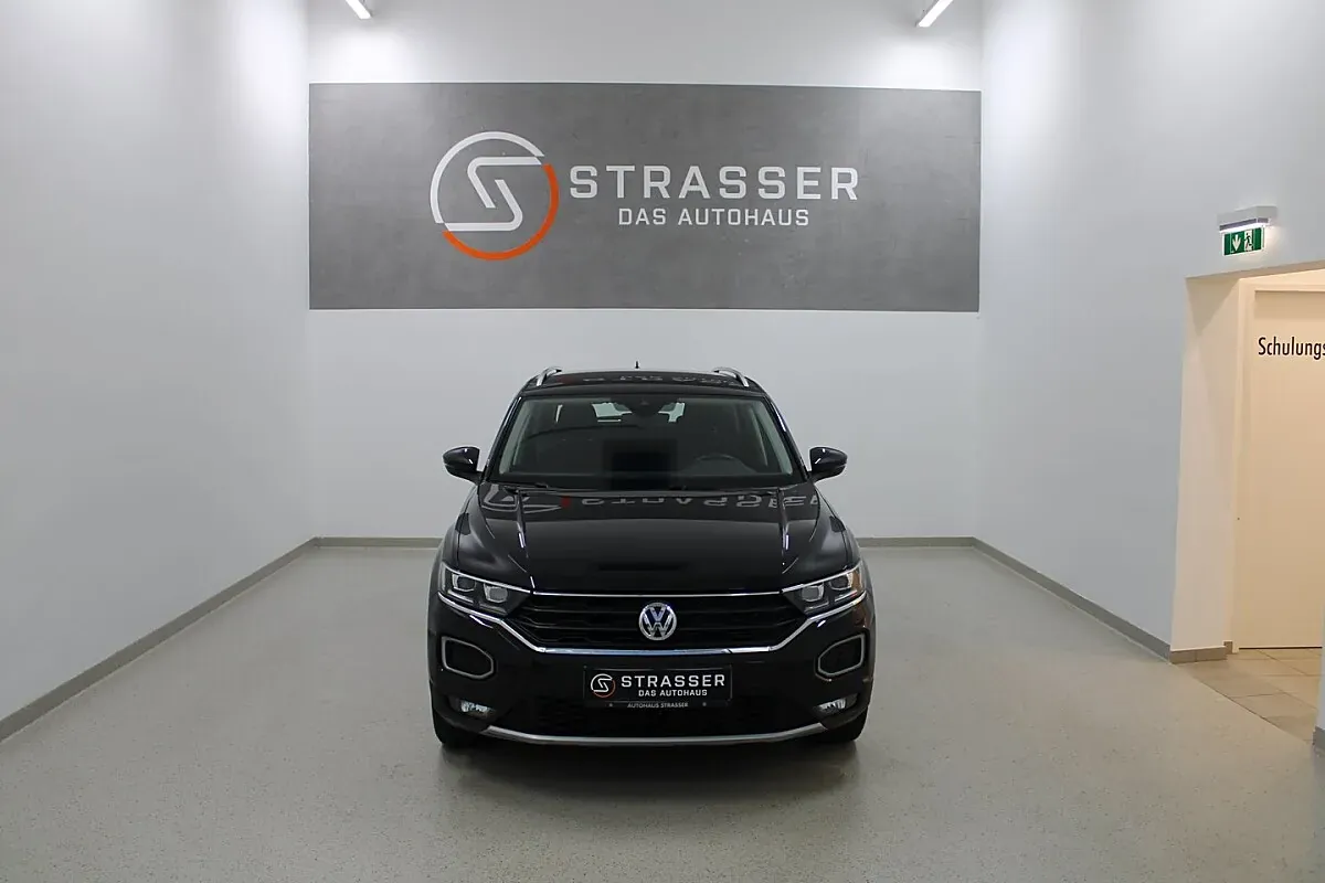 Volkswagen T-Roc 2018 photo 2