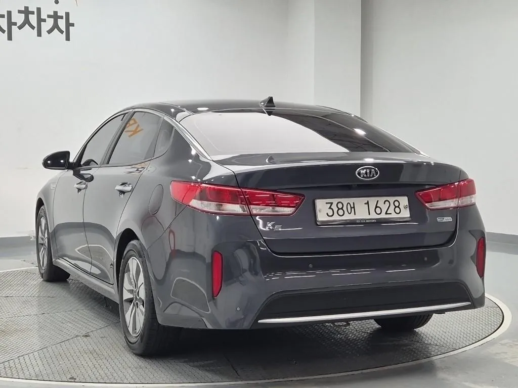 Kia K5 2018 photo 2
