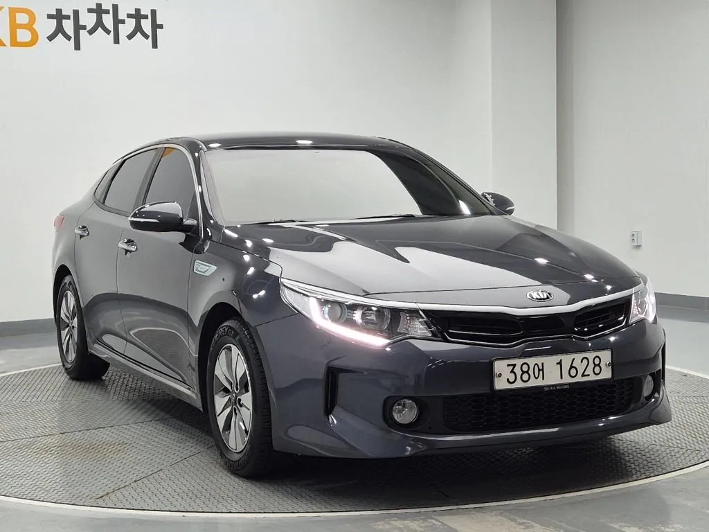 Kia K5 2018 photo 4