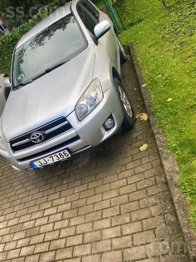 Toyota Rav4 2009 photo 4