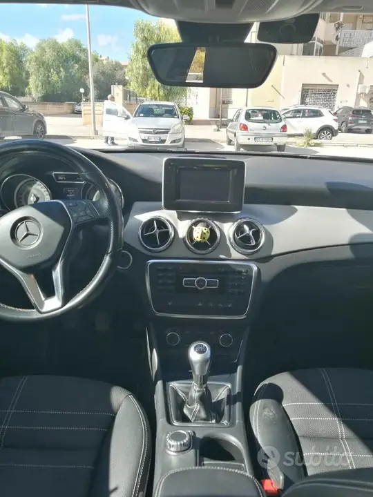 Mercedes-Benz Gla 2015 photo 3