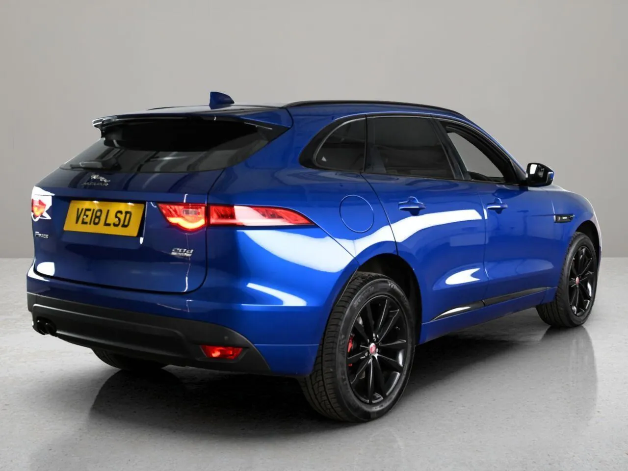 Jaguar F-Pace 2018 photo 4