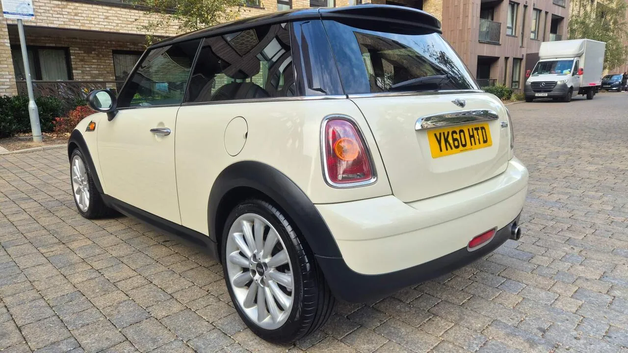 Mini Cooper 2010 photo 5