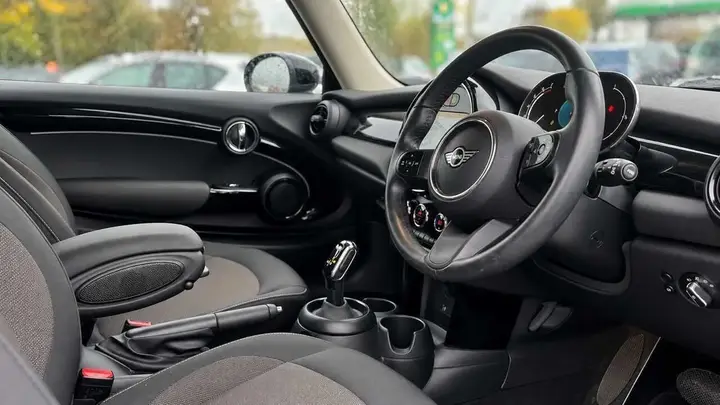 Mini Cooper 2023 photo 4