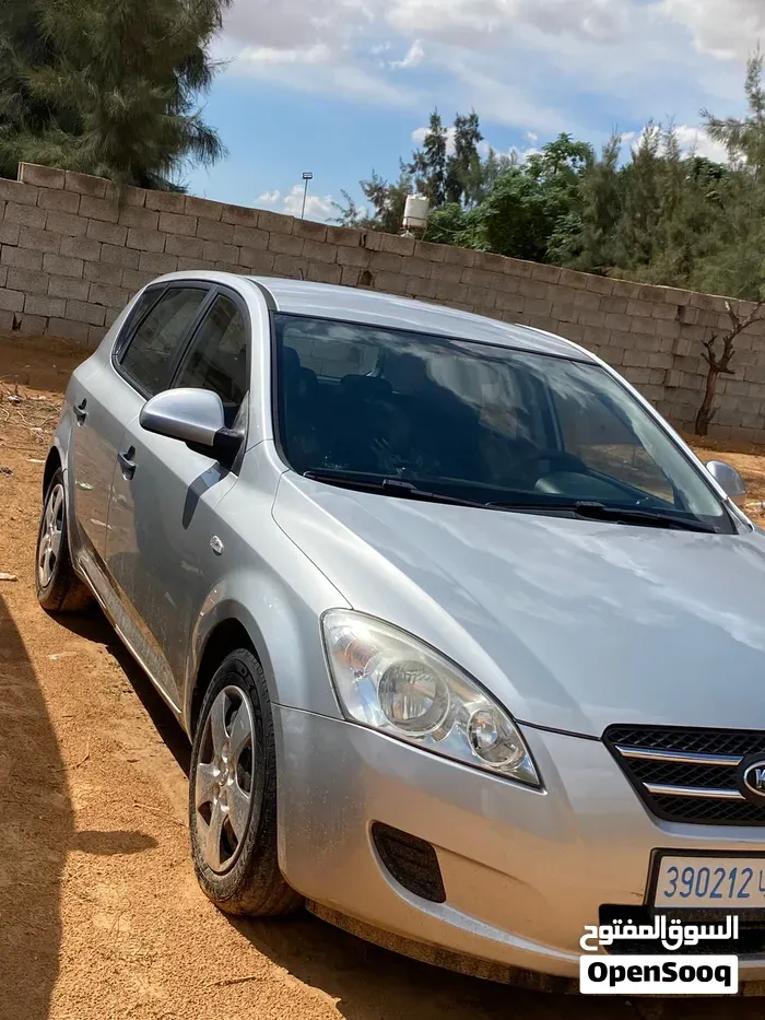 Kia Cerato 2007 photo 2