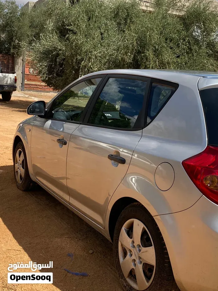 Kia Cerato 2007 photo 3