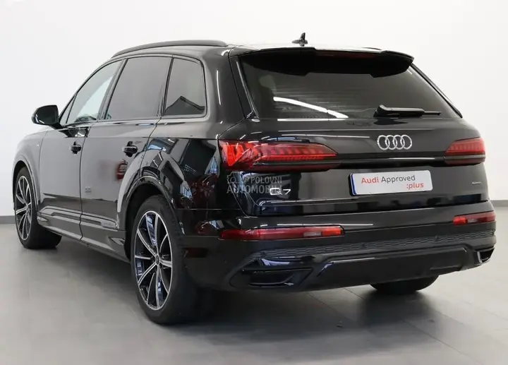 Audi Q7 2023 photo 3