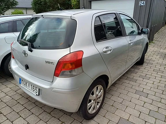 Toyota Yaris 2009 photo 4
