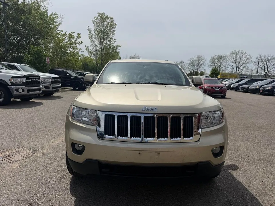 Jeep Grand Cherokee 2011 photo 2