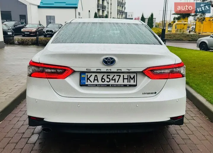 Toyota Camry 2021 photo 5