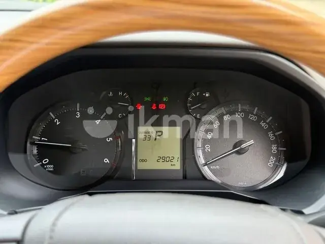 Toyota Land Cruiser Prado 2018 photo 3