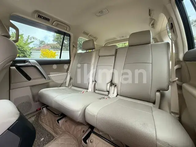 Toyota Land Cruiser Prado 2018 photo 4